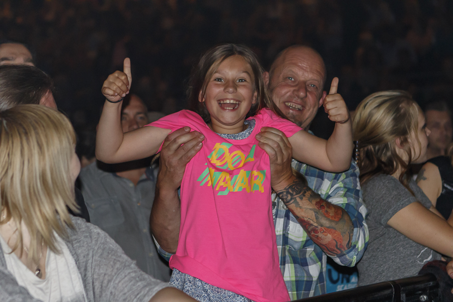 Doe Maar @ Lotto Arena, picture 10, photographed by Alex Wyckmans - FrontView Magazine