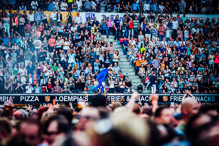 Guus Meeuwis - Groots met een zachte G @ Philips Stadion Eindhoven, foto 19, foto's door Elke Briers - FrontView Magazine