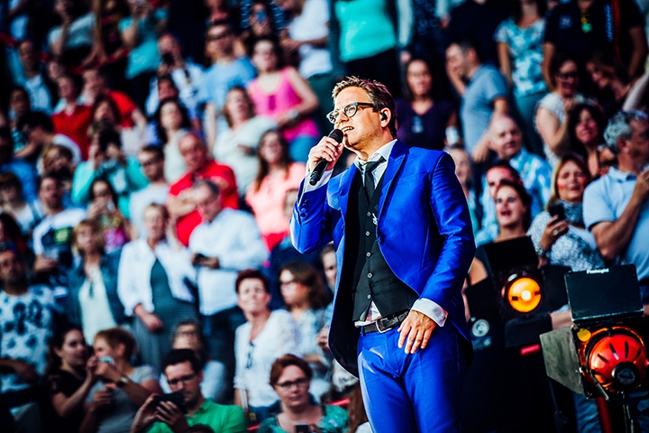 Guus Meeuwis - Groots met een zachte G @ Philips Stadion Eindhoven, foto 20, foto's door Elke Briers - FrontView Magazine