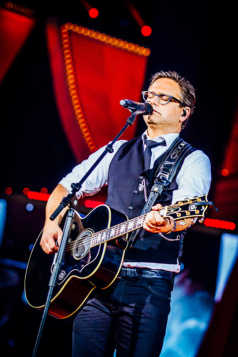 Guus Meeuwis - Groots met een zachte G @ Philips Stadion Eindhoven, foto 26, foto's door Elke Briers - FrontView Magazine
