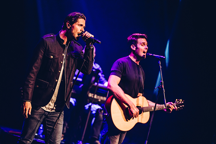 Nick & Simon @ Stadsschouwburg Antwerpen, picture 8, photographed by Elke Briers - FrontView Magazine