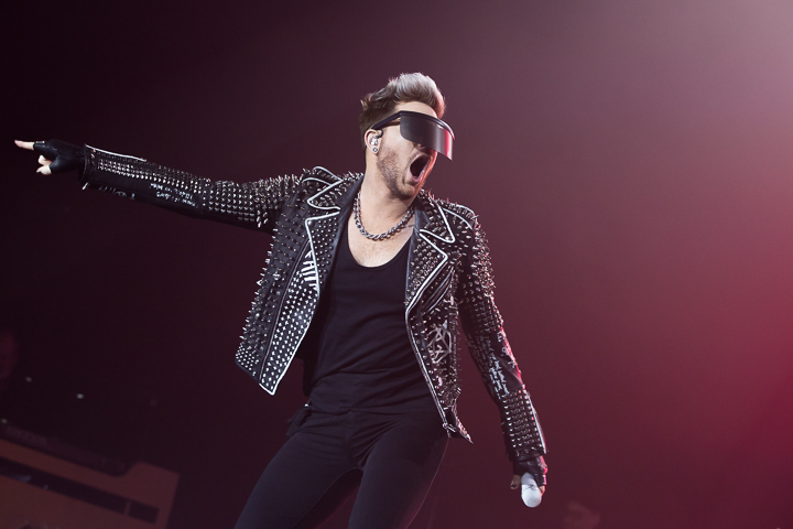 Queen + Adam Lambert @ Palais 12, picture 2, photographed by Dorien Goetschalckx - FrontView Magazine