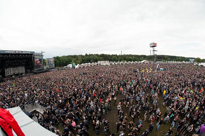 Sfeerbeelden Vrijdag @ Graspop 2016, picture 40, photographed by Edwin Houdevelt - FrontView Magazine