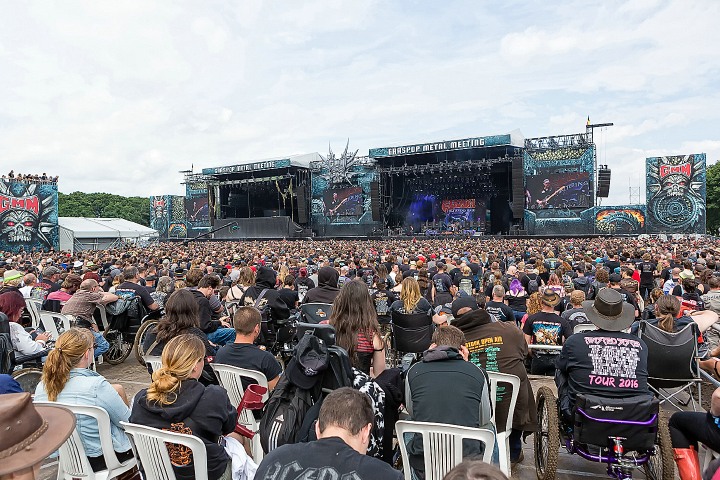 Sfeerbeelden Zondag @ Graspop 2016, picture 10, photographed by Edwin Houdevelt - FrontView Magazine