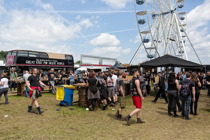 Sfeerbeelden Zondag @ Graspop 2016, picture 35, photographed by Edwin Houdevelt - FrontView Magazine