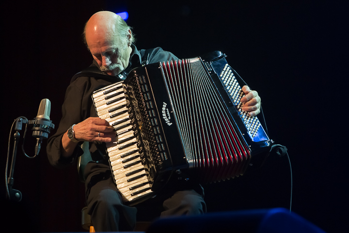 Benefiet voor Café Kiebooms @ De Roma, picture 1, photographed by Marc Verdonck - FrontView Magazine