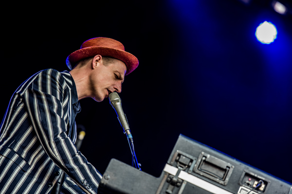 Bent Van Looy Genk on Stage, foto 1, foto's door Luc Luyten - FrontView Magazine
