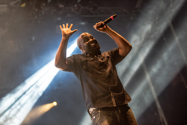 De La Soul Genk on Stage, picture 14, photographed by Luc Luyten - FrontView Magazine
