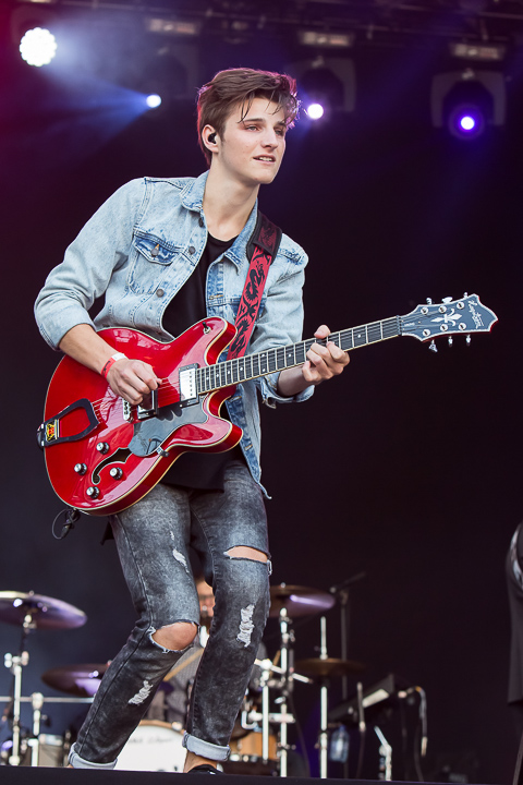 Bandits @ Genk on stage, picture 7, photographed by Marc Verdonck - FrontView Magazine