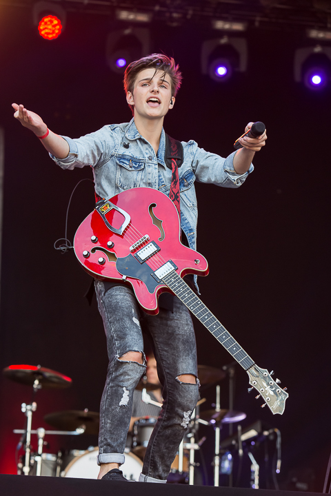Bandits @ Genk on stage, picture 13, photographed by Marc Verdonck - FrontView Magazine