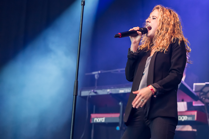 Laura Tesoro @ Genk on stage, picture 5, photographed by Marc Verdonck - FrontView Magazine