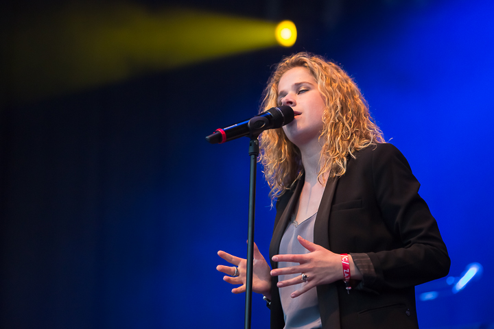 Laura Tesoro @ Genk on stage, picture 15, photographed by Marc Verdonck - FrontView Magazine