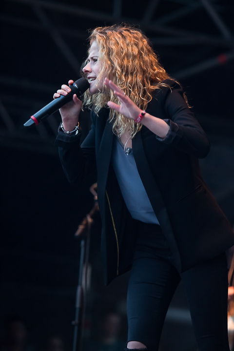 Laura Tesoro @ Genk on stage, picture 23, photographed by Marc Verdonck - FrontView Magazine