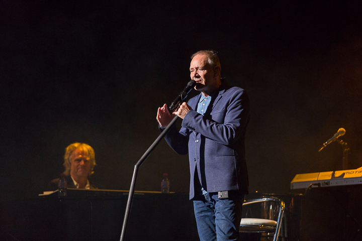 Rob de Nijs @ Casino Kursaal Oostende, picture 5, photographed by Guy Danneels - FrontView Magazine