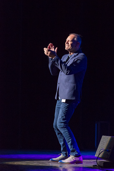 Rob de Nijs @ Casino Kursaal Oostende, picture 12, photographed by Guy Danneels - FrontView Magazine
