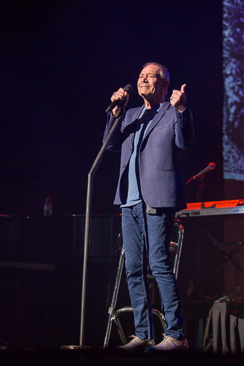 Rob de Nijs @ Casino Kursaal Oostende, picture 15, photographed by Guy Danneels - FrontView Magazine