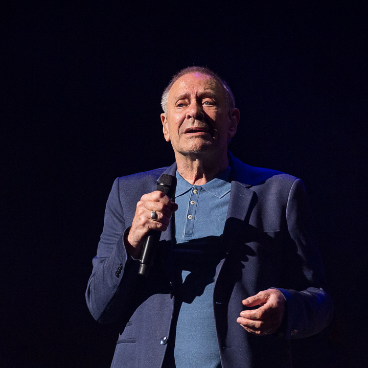 Rob de Nijs @ Casino Kursaal Oostende, picture 17, photographed by Guy Danneels - FrontView Magazine
