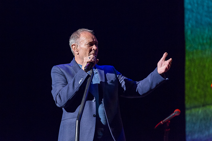 Rob de Nijs @ Casino Kursaal Oostende, picture 19, photographed by Guy Danneels - FrontView Magazine