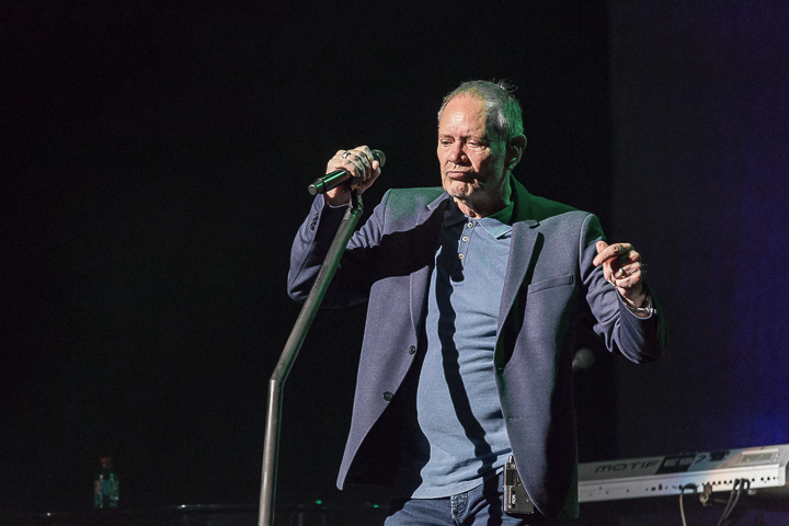 Rob de Nijs @ Casino Kursaal Oostende, picture 24, photographed by Guy Danneels - FrontView Magazine