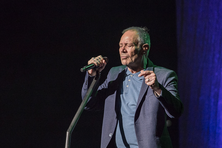 Rob de Nijs @ Casino Kursaal Oostende, picture 25, photographed by Guy Danneels - FrontView Magazine