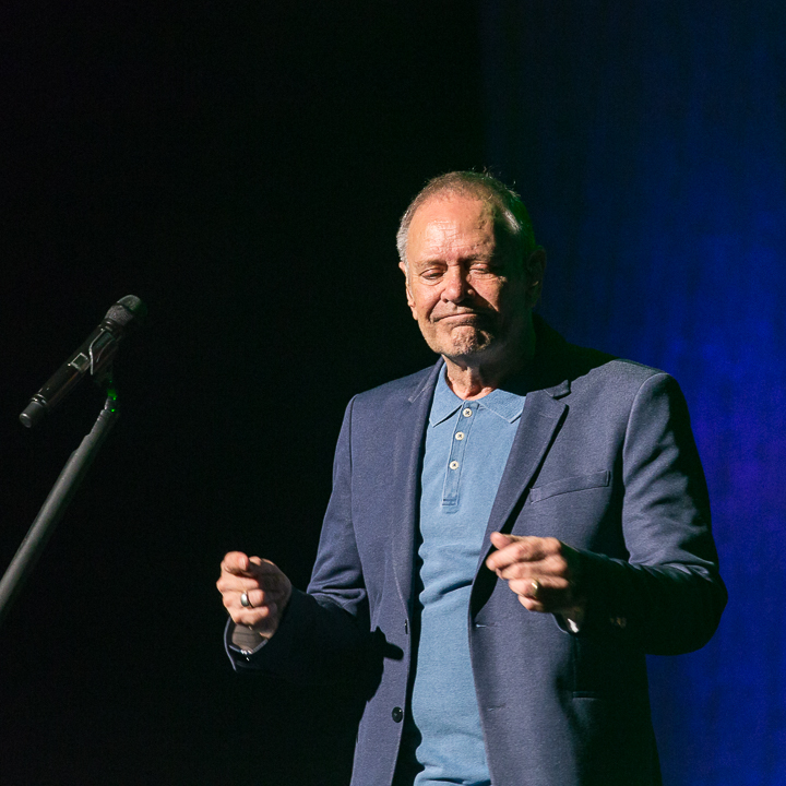 Rob de Nijs @ Casino Kursaal Oostende, picture 28, photographed by Guy Danneels - FrontView Magazine