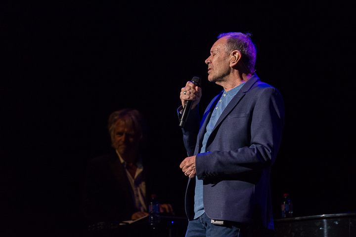 Rob de Nijs @ Casino Kursaal Oostende, picture 34, photographed by Guy Danneels - FrontView Magazine