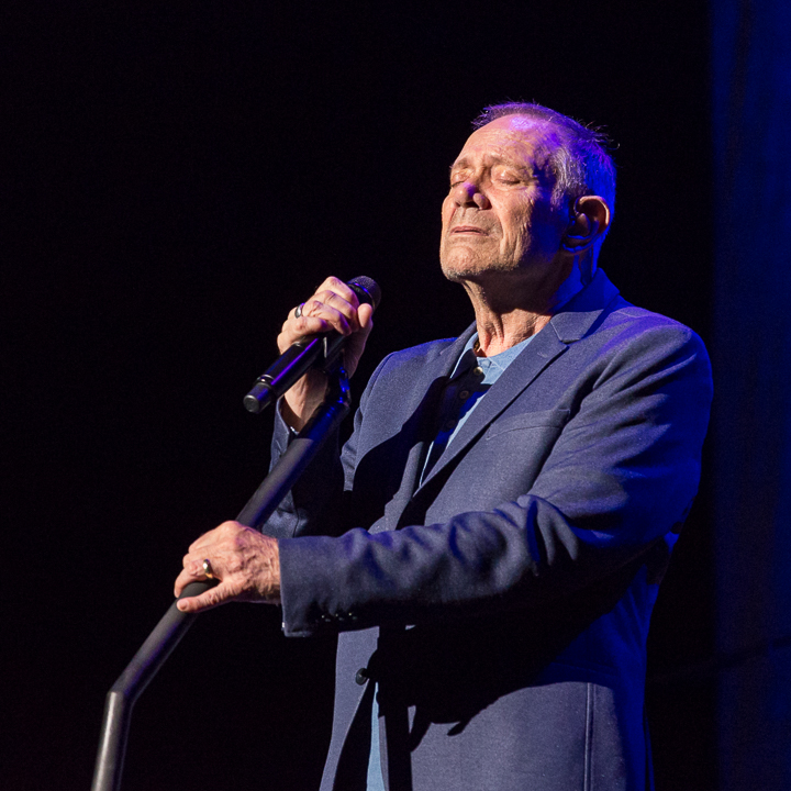 Rob de Nijs @ Casino Kursaal Oostende, picture 36, photographed by Guy Danneels - FrontView Magazine