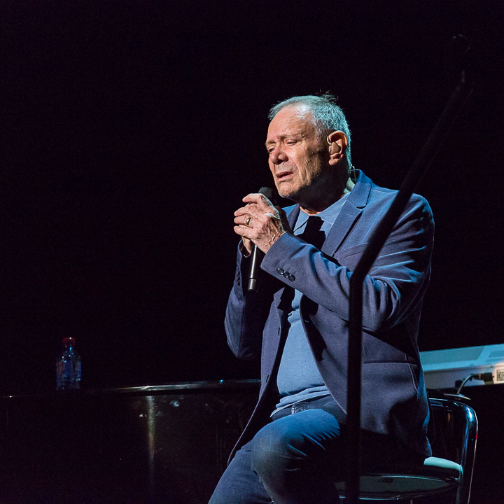 Rob de Nijs @ Casino Kursaal Oostende, picture 42, photographed by Guy Danneels - FrontView Magazine