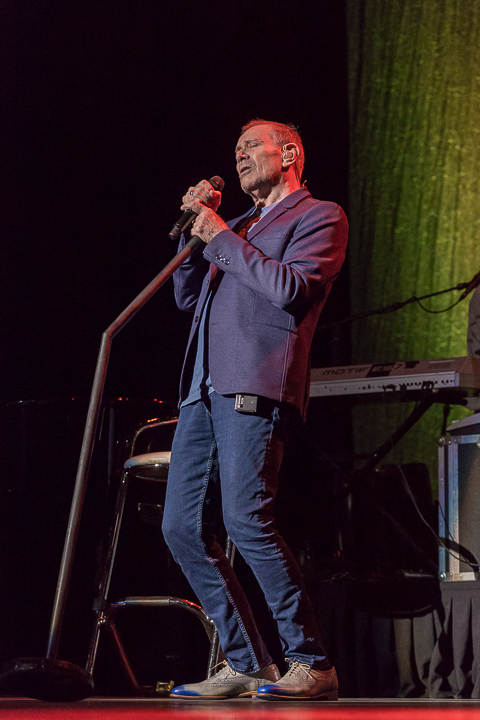 Rob de Nijs @ Casino Kursaal Oostende, picture 63, photographed by Guy Danneels - FrontView Magazine