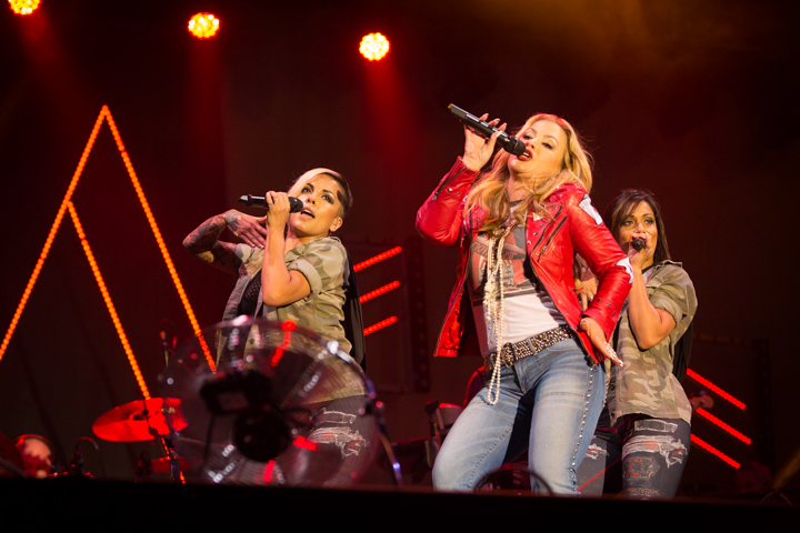 Anastacia @ Genk on Stage, picture 4, photographed by Kristof Hayen - FrontView Magazine