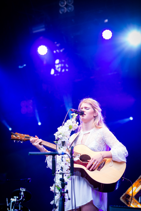 Emma Bale @ Genk on Stage, picture 4, photographed by Kristof Hayen - FrontView Magazine