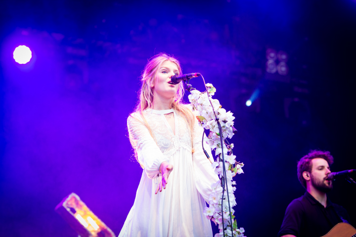 Emma Bale @ Genk on Stage, picture 8, photographed by Kristof Hayen - FrontView Magazine