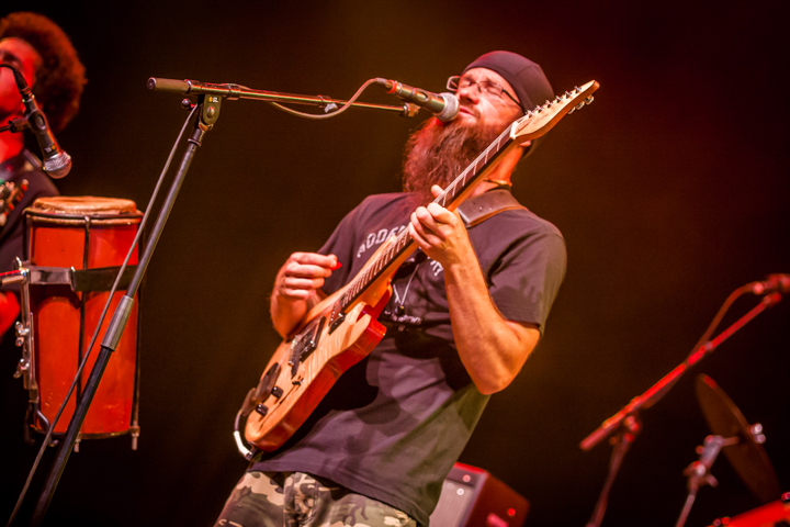 Harrison Stafford and the Professor Crew @ Festival Mundial, picture 5, photographed by Frank Bogers - FrontView Magazine