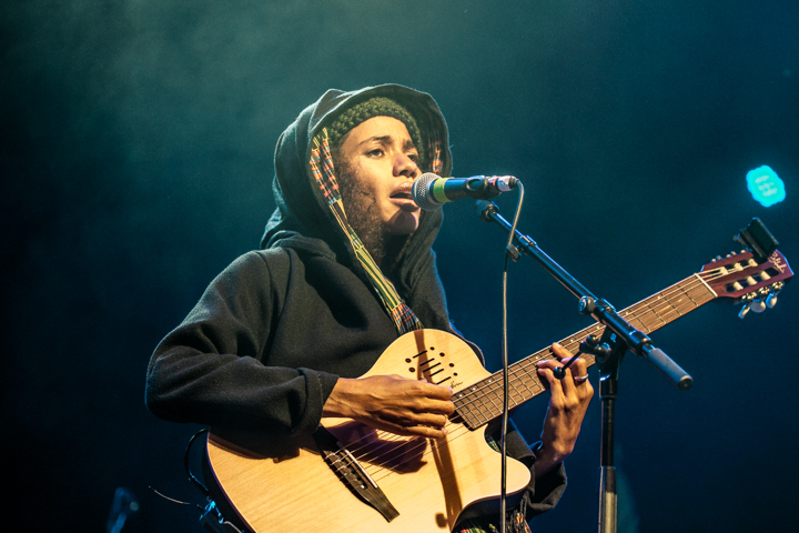 Nneka @ Festival Mundial, picture 6, photographed by Frank Bogers - FrontView Magazine