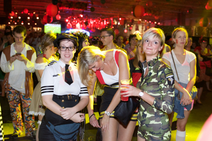 De foute Q party 2016 Sfeerbeelden @ Expo Gent, picture 84, photographed by Bart Baevegems - FrontView Magazine