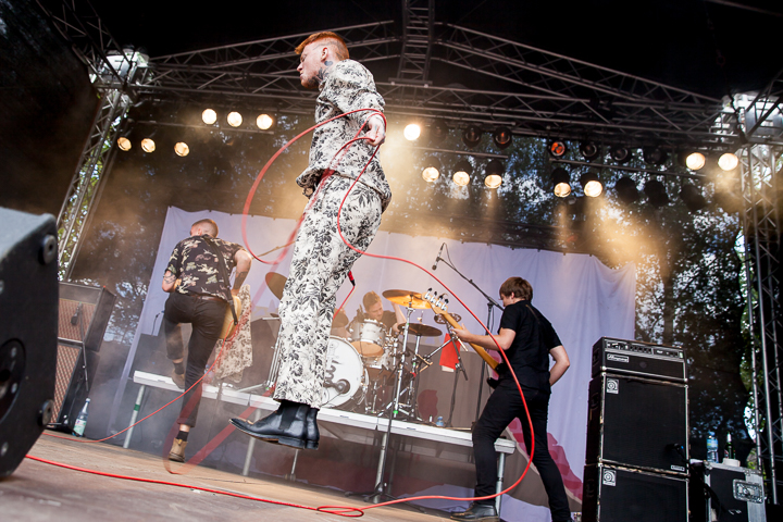 Frank Carter & The Rattlesnakes @ Vainstream Rockfest 2016, foto 13, foto's door Dorien Goetschalckx - FrontView Magazine