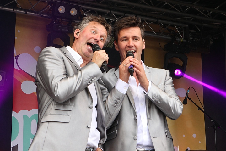 Vlaanderen Feest op het Plein @ Malle, picture 12, photographed by Heidi Elen - FrontView Magazine