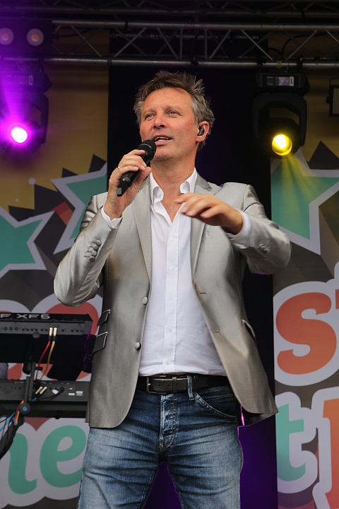 Vlaanderen Feest op het Plein @ Malle, picture 29, photographed by Heidi Elen - FrontView Magazine