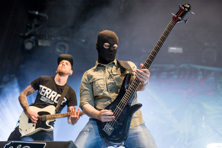 Fleddy Melculy @ Rock Zottegem 2016, picture 6, photographed by Dorien Goetschalckx - FrontView Magazine