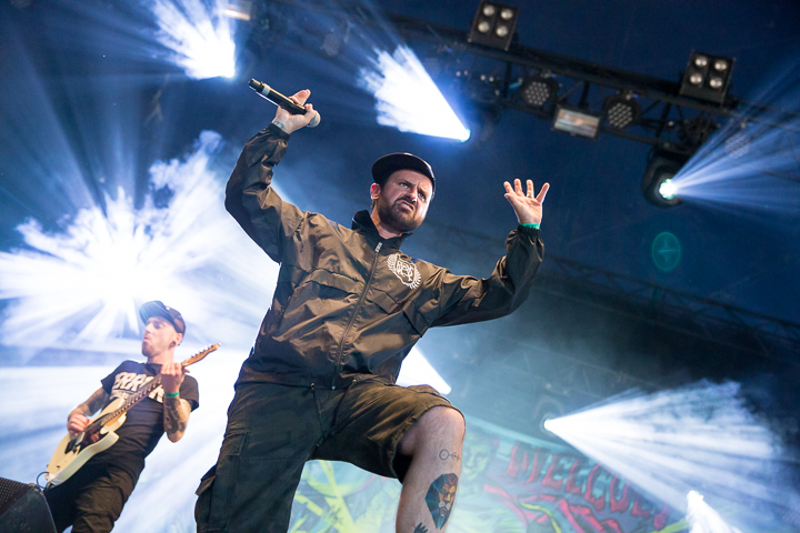 Fleddy Melculy @ Rock Zottegem 2016, picture 7, photographed by Dorien Goetschalckx - FrontView Magazine
