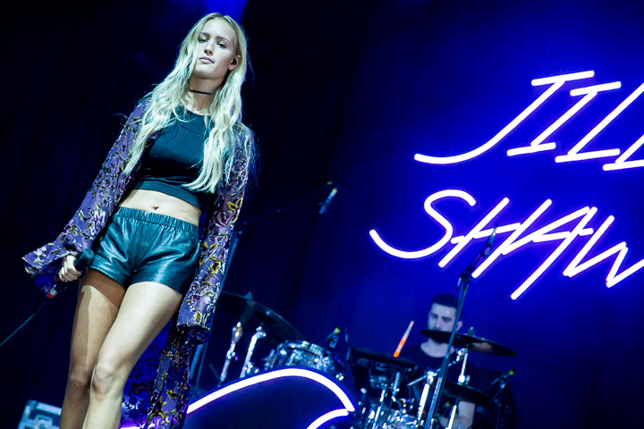 Jill Shaw @ Rock Zottegem 2016, picture 10, photographed by Dorien Goetschalckx - FrontView Magazine