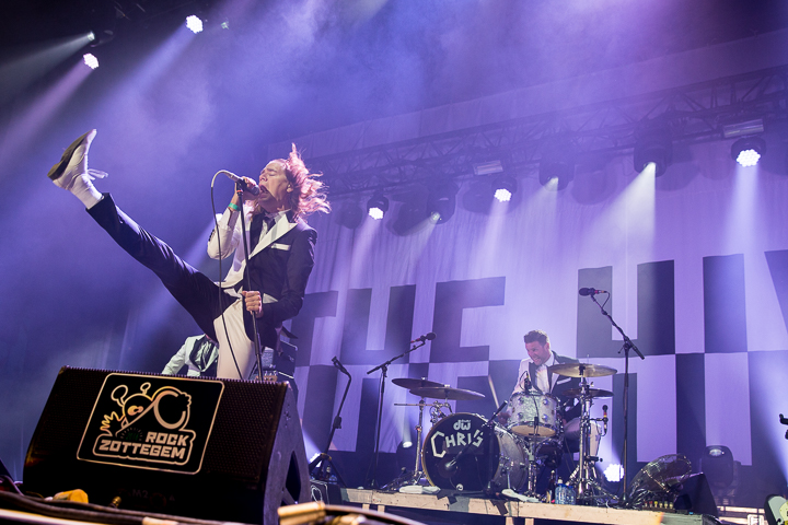 The Hives @ Rock Zottegem 2016, picture 2, photographed by Dorien Goetschalckx - FrontView Magazine