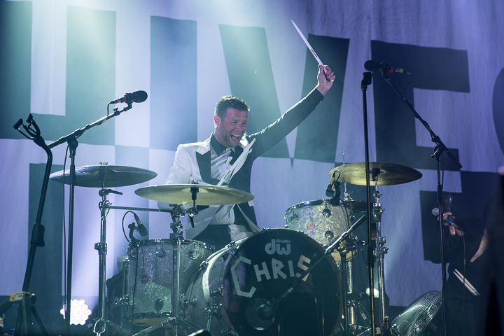 The Hives @ Rock Zottegem 2016, picture 3, photographed by Dorien Goetschalckx - FrontView Magazine