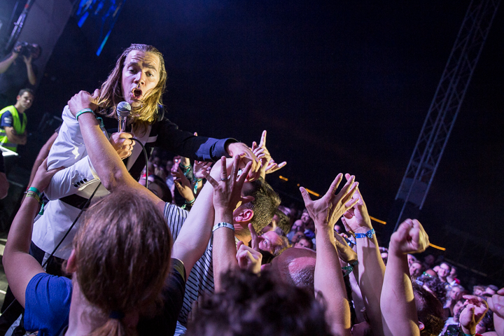 The Hives @ Rock Zottegem 2016, picture 9, photographed by Dorien Goetschalckx - FrontView Magazine