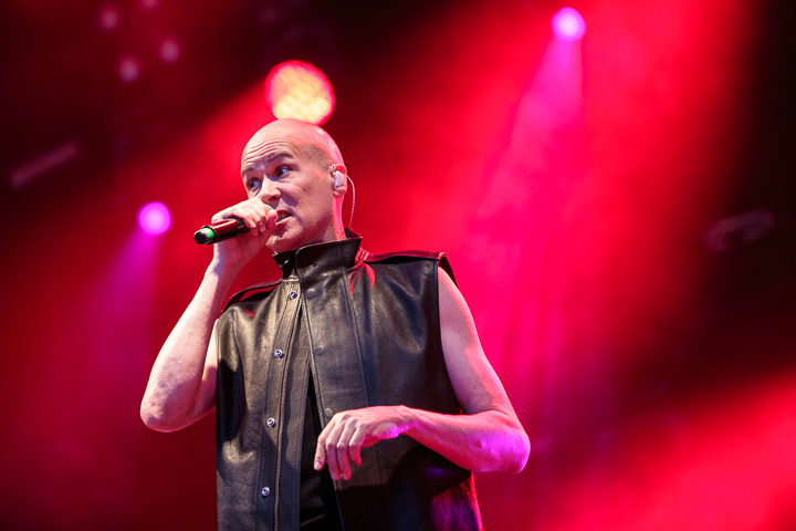 The Human League @ Beleuvenissen 2016, picture 9, photographed by Kurt Jacobs - FrontView Magazine