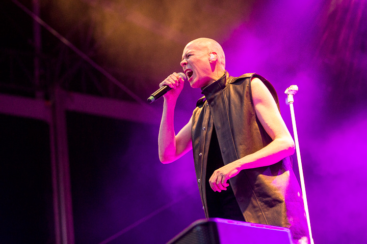 The Human League @ Beleuvenissen 2016, picture 10, photographed by Kurt Jacobs - FrontView Magazine
