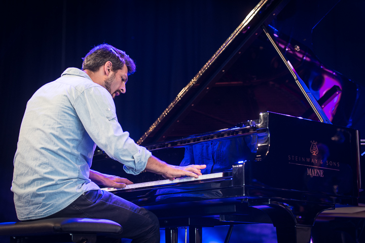 Matthew Halsall & the Gondwana Orchestra @ Gent Jazz 2016, picture 3, photographed by Jan van Hecke - FrontView Magazine