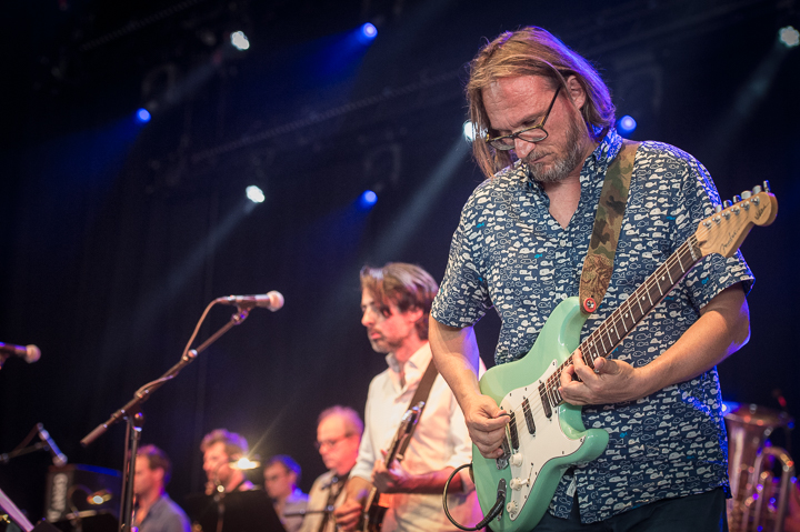 Flat Earth Society feat. Mauro Pawlowski @ Gent Jazz 2016, picture 8, photographed by Jan van Hecke - FrontView Magazine