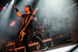 Sjock Danko Jones, foto 4, foto's door Luc Luyten - FrontView Magazine