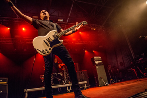 Sjock Danko Jones, foto 8, foto's door Luc Luyten - FrontView Magazine
